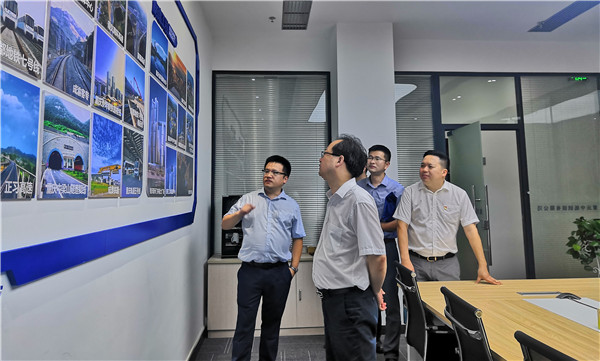 集团党委副书记黄伟建一行到重庆中拓调研指导工作